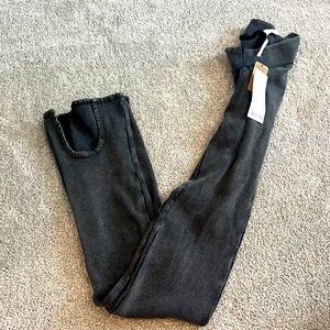 Urban pants with tags!